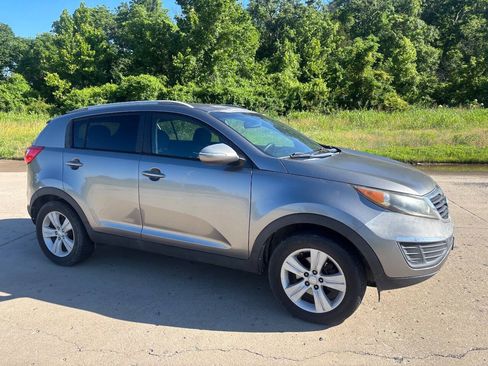 Used 2013 Kia Sportage LX w/ Convenience Pkg FWD image 4