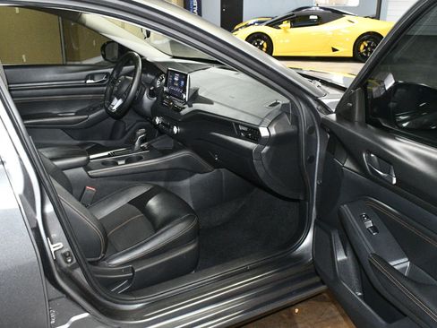 Used 2020 Nissan Altima 2.5 SR w/ Premium Package FWD image 46