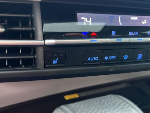 Certified 2022 Toyota Sienna XLE w/ XLE Plus Package image 28