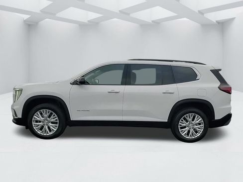 Used 2024 GMC Acadia Elevation image 8