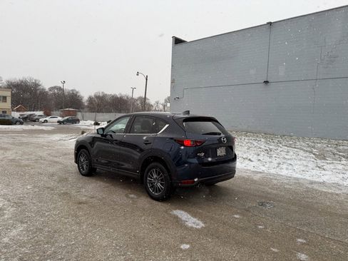 Used 2017 MAZDA CX-5 Touring image 5