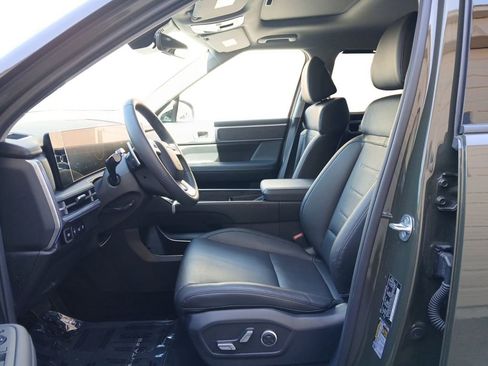 Used 2025 Hyundai Santa Fe Limited FWD image 9