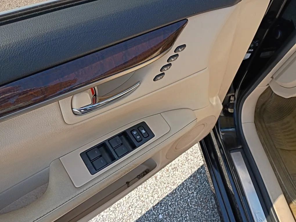 Used 2015 Lexus ES 350 w/ Premium Package FWD image 10