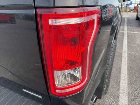 Used 2015 Ford F150 XLT w/ Equipment Group 301A Mid image 7