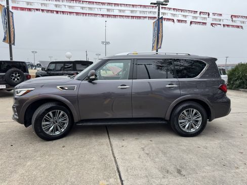 Used 2024 INFINITI QX80 Luxe image 12
