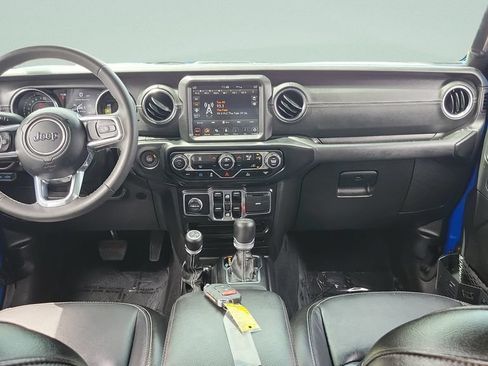 Used 2023 Jeep Wrangler Unlimited Sahara AWD/4WD image 11