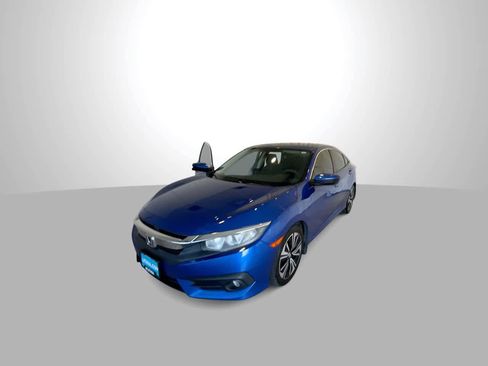 Used 2017 Honda Civic EX-T image 4