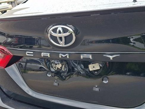 Used 2022 Toyota Camry SE FWD image 30