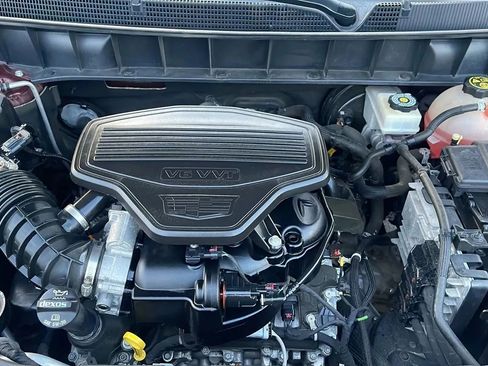 Used 2019 Cadillac XT5 Luxury image 34