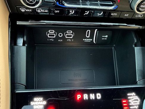 New 2025 Jeep Grand Cherokee Summit image 27