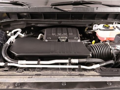 Used 2025 Chevrolet Silverado 1500 Custom RWD image 17
