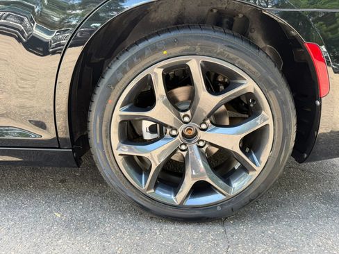 Used 2022 Chrysler 300 Touring L w/ Comfort Group RWD image 32