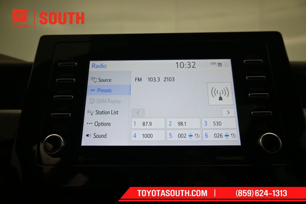 Used 2023 Toyota Camry SE w/ Convenience Package FWD image 17