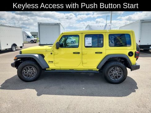 Used 2024 Jeep Wrangler Unlimited Sport AWD/4WD image 4