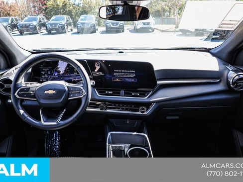 Used 2025 Chevrolet Equinox LT AWD/4WD image 21