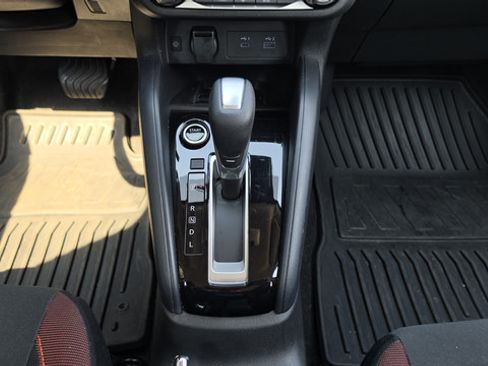 Used 2025 Nissan Versa SR w/ Trunk Package FWD image 8