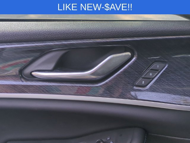Used 2025 Jeep Grand Cherokee Trailhawk w/ Advanced Protech Group II AWD/4WD image 13
