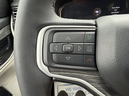 Used 2023 Jeep Wagoneer L Series II image 24