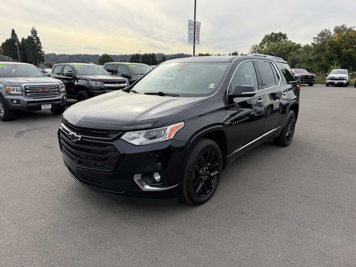 Used 2020 Chevrolet Traverse Premier w/ LPO, Midnight Edition AWD/4WD image 4