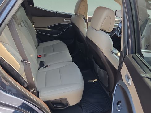 Used 2017 Hyundai Santa Fe Sport 2.0T FWD image 14