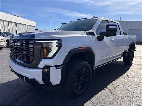 Used 2024 GMC Sierra 3500 Denali Ultimate image 5