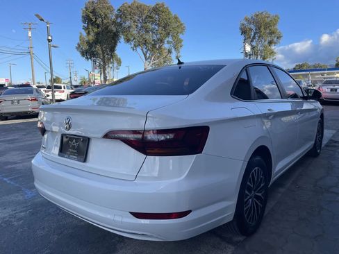 Used 2019 Volkswagen Jetta SE FWD image 5