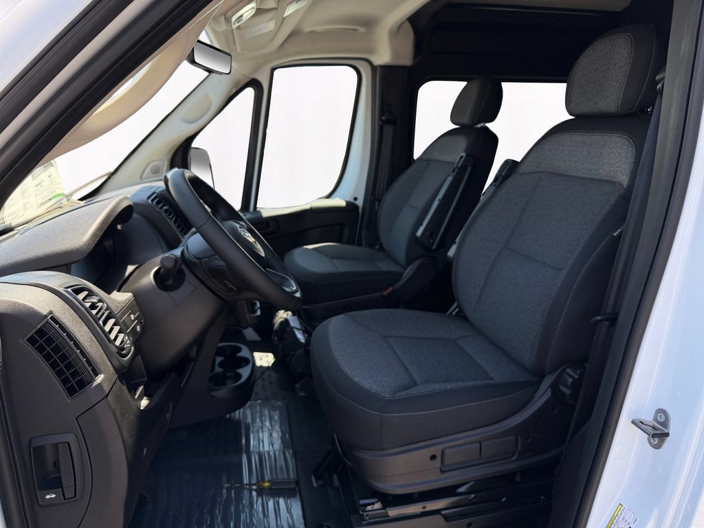 New 2026 RAM ProMaster 3500 w/ Crew Van Package FWD image 9