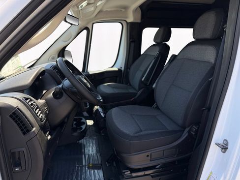 New 2026 RAM ProMaster 3500 w/ Crew Van Package FWD image 9