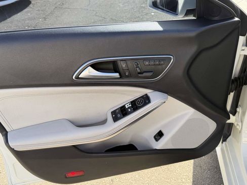 Used 2015 Mercedes-Benz CLA 250 Coupe image 8