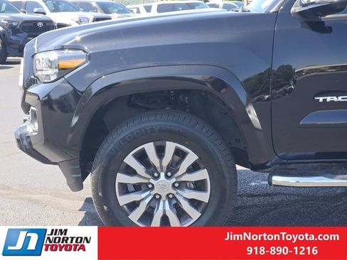 Used 2023 Toyota Tacoma Limited RWD image 9