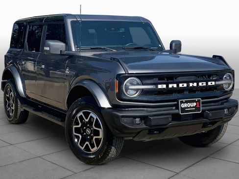 Certified 2024 Ford Bronco Outer Banks AWD/4WD image 3