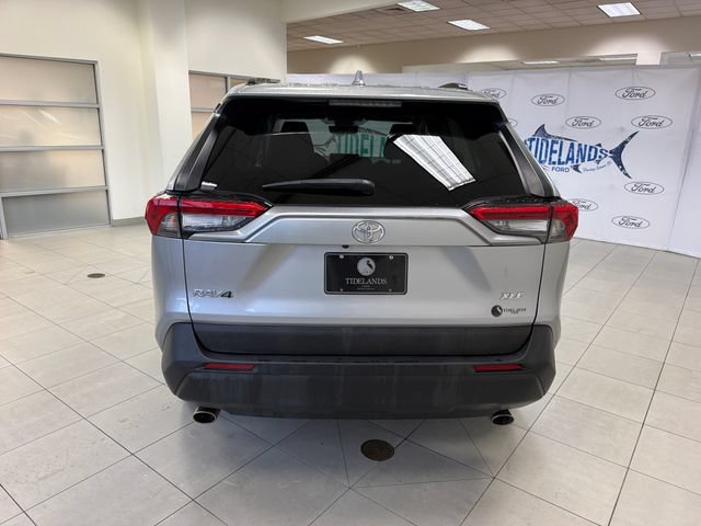 Used 2023 Toyota RAV4 XLE w/ Convenience Package FWD image 6
