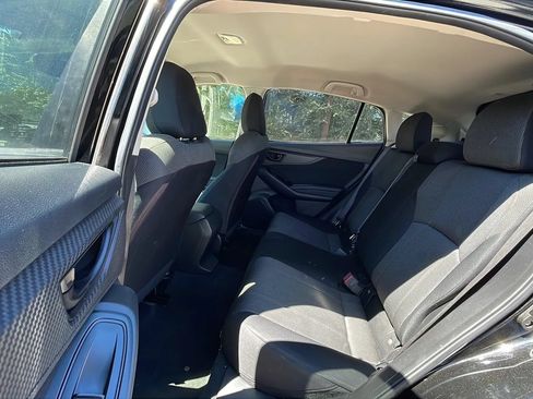 Used 2021 Subaru Crosstrek 2.0i AWD/4WD image 16