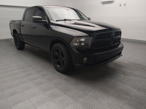 Used 2015 RAM 1500 Express w/ Black Ram 1500 Express Group RWD image 13