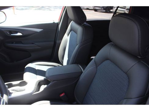 New 2026 Buick Envista Sport Touring FWD image 2