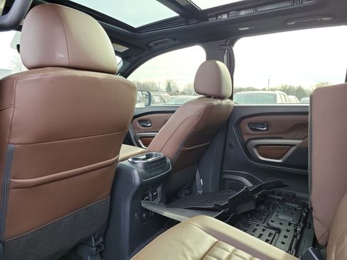 Certified 2024 Nissan Titan Platinum Reserve w/ Moonroof Package image 14