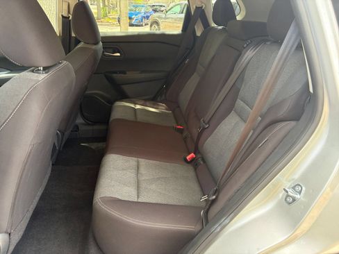 Used 2025 Nissan Rogue SV AWD/4WD image 38