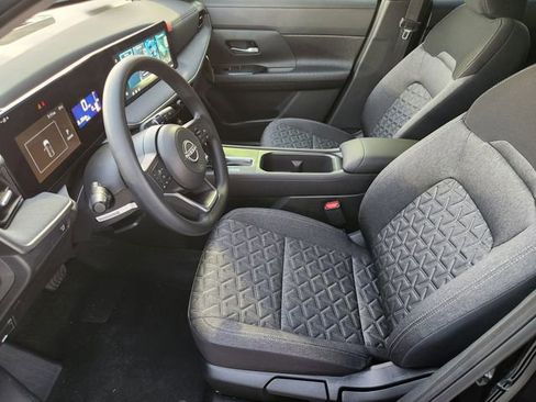 New 2026 Nissan Kicks SV image 9