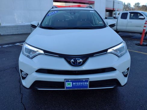 Used 2018 Toyota RAV4 Limited image 6
