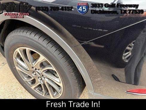 Used 2022 Lincoln Corsair Standard w/ Equipment Group 101A image 6