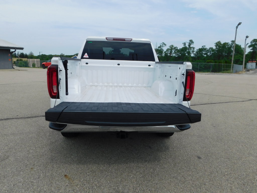Used 2023 GMC Sierra 1500 SLT AWD/4WD image 7