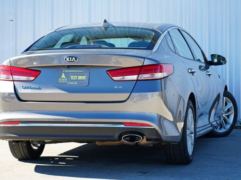 Used 2016 Kia Optima EX image 4