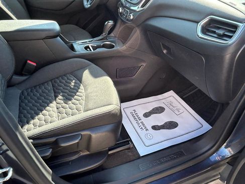 Used 2018 Chevrolet Equinox LT FWD image 12