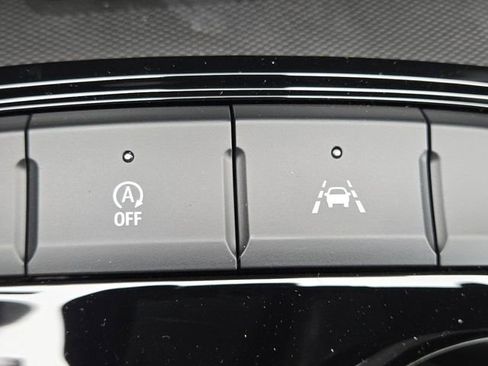 New 2026 Buick Envista Avenir image 9