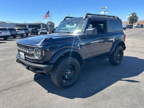 Used 2021 Ford Bronco Black Diamond AWD/4WD image 3