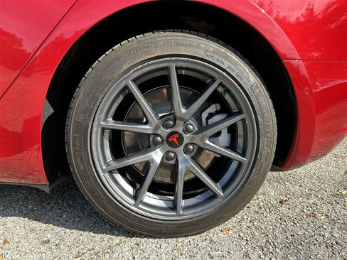 Used 2022 Tesla Model 3 Long Range image 8