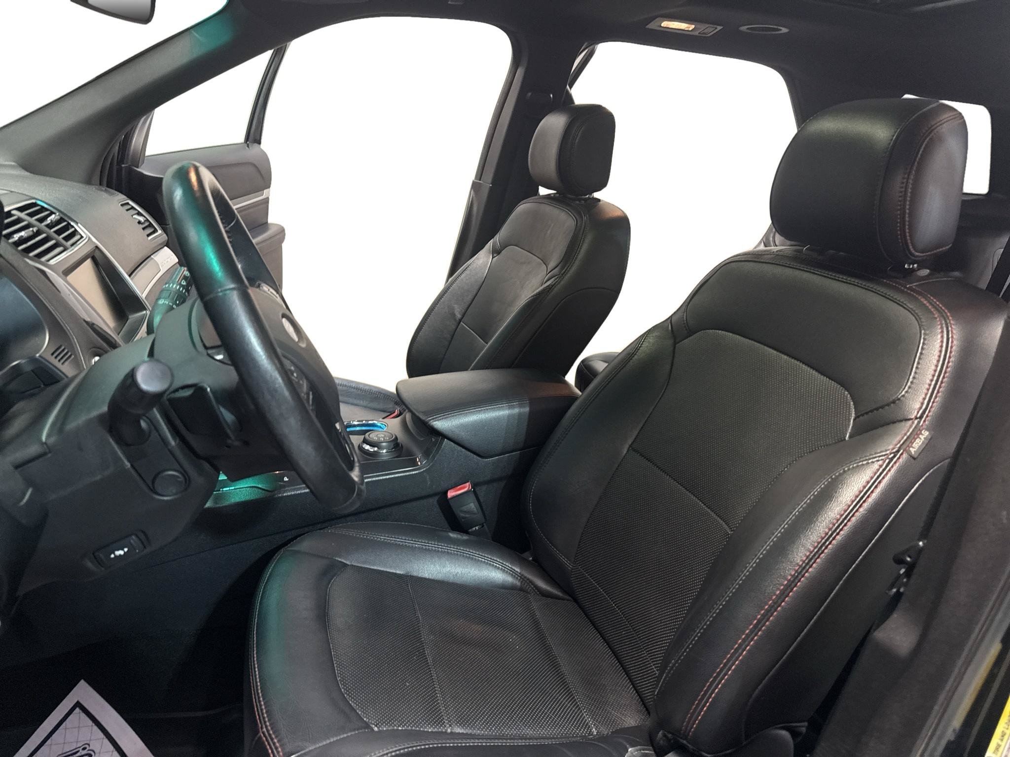 Used 2016 Ford Explorer Sport w/ Equipment Group 401A AWD/4WD image 16