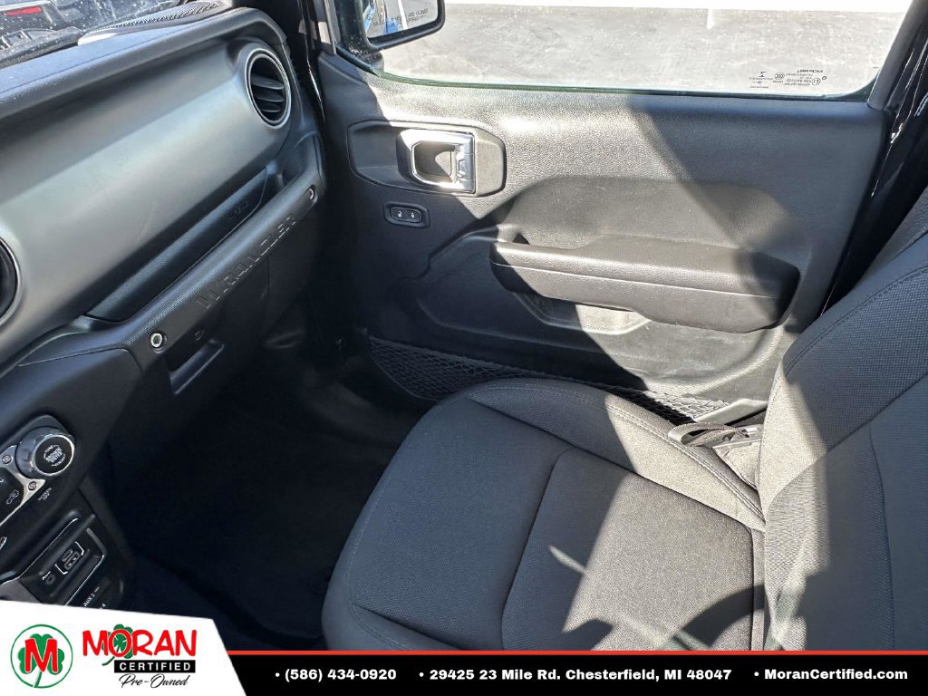 Used 2020 Jeep Wrangler Sport AWD/4WD image 29