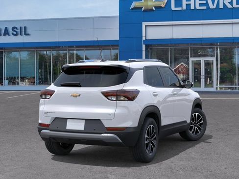 New 2026 Chevrolet TrailBlazer LT w/ LT Cold Weather Package AWD/4WD image 4