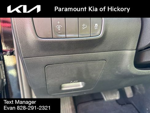 Used 2023 Hyundai Kona SE w/ Cargo Package image 18